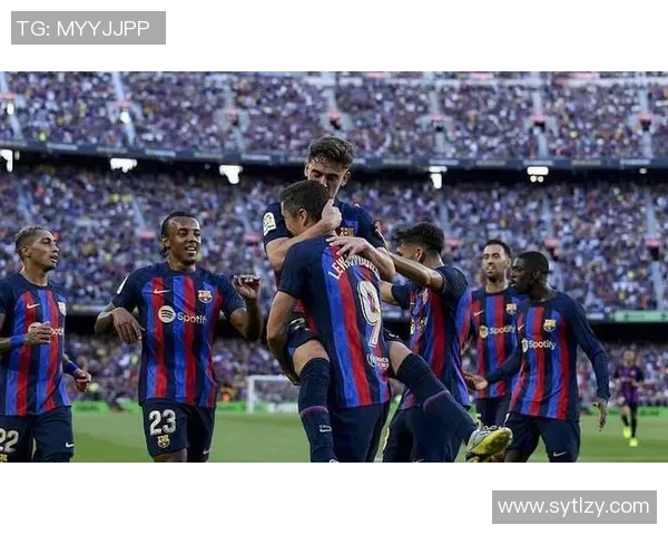 皇马与巴萨激战再度上演巅峰对决 谁能在经典战役中笑到最后